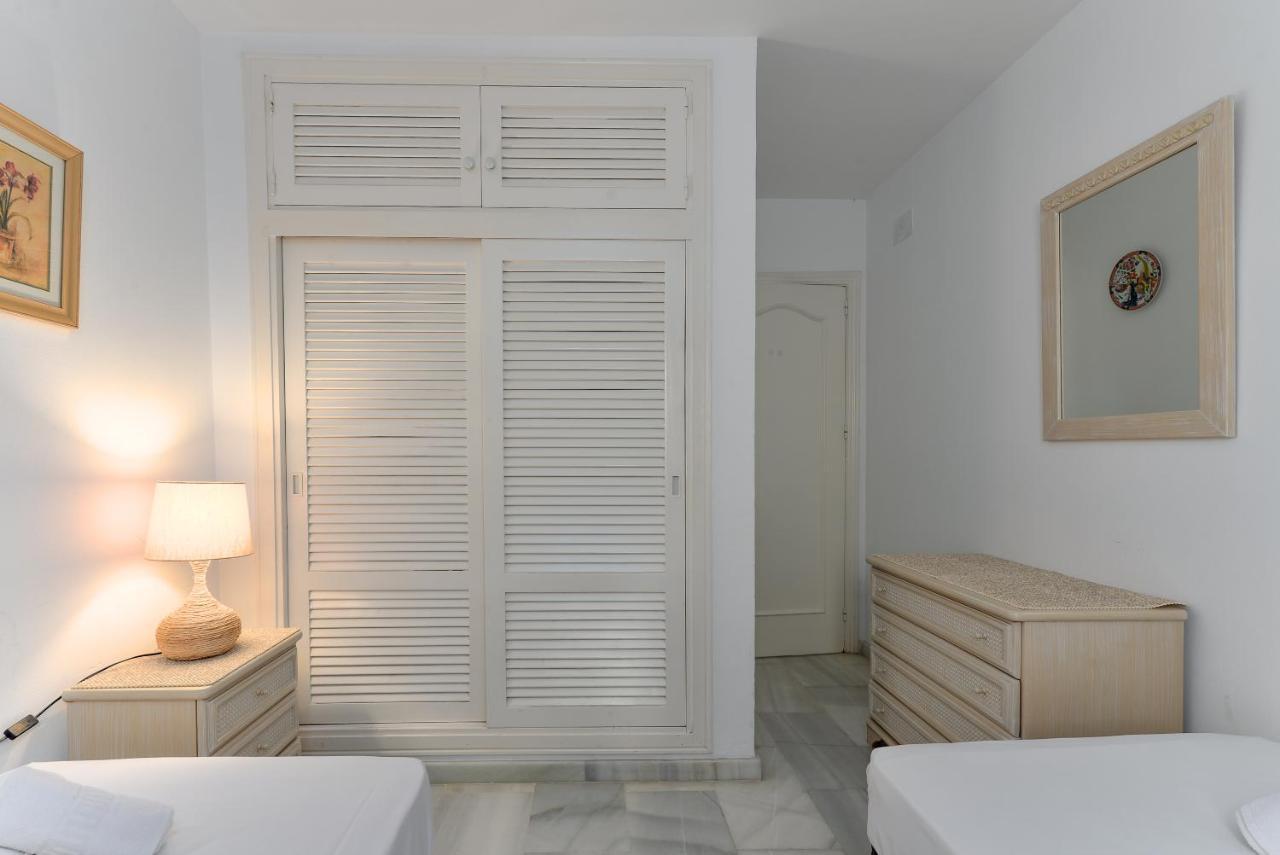 Appartement Playa Lucera à Sitio de Calahonda Extérieur photo